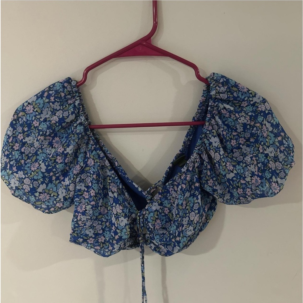 Floral Blue Puff Sleeve Top